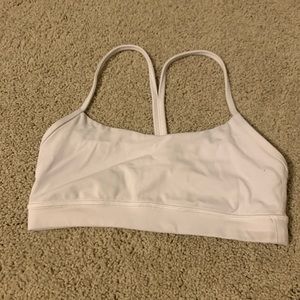 LULULEMON WHITE BRA!!! Size 6 NO PADS
